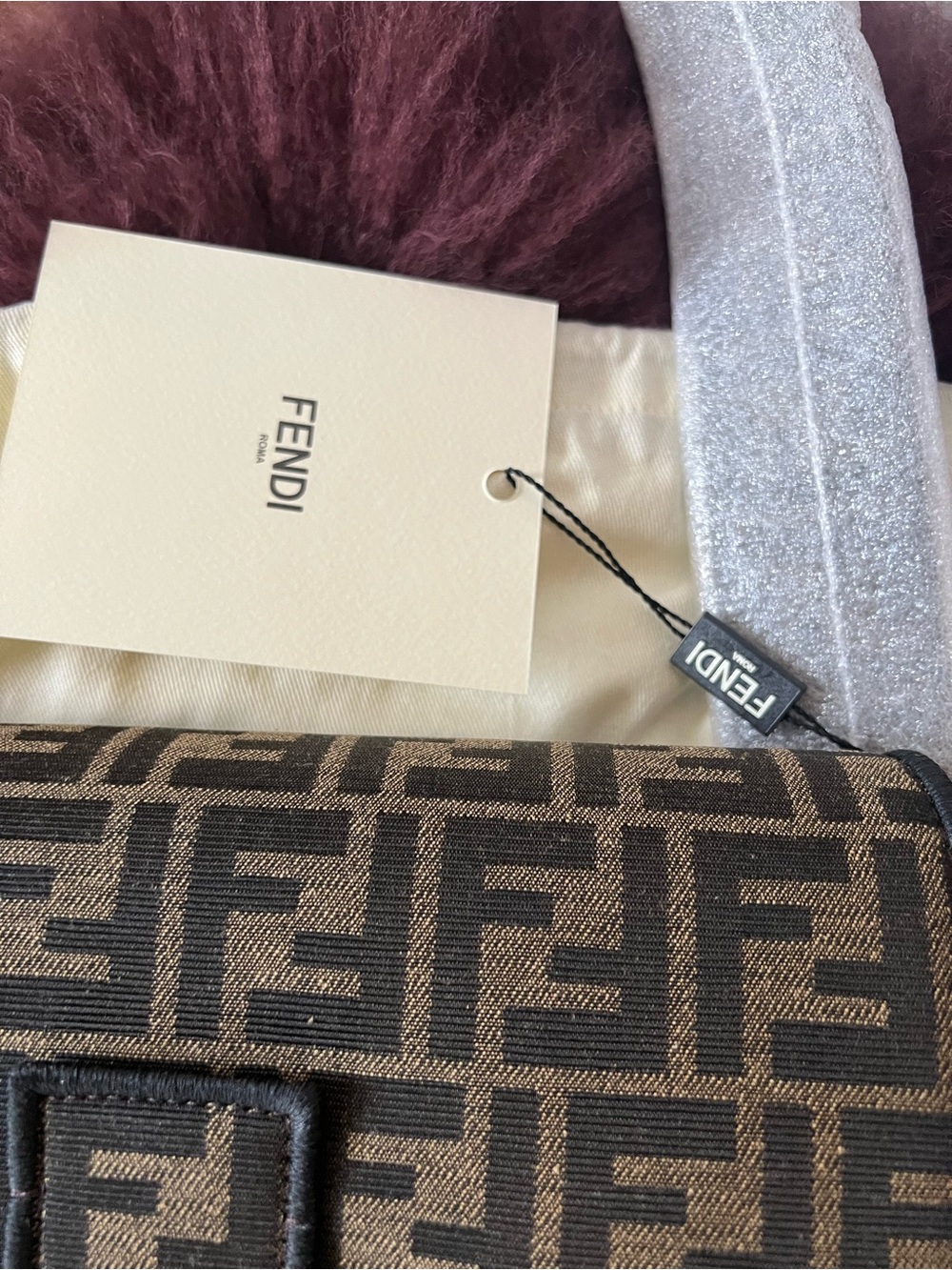 Fendi Baguette Bag in Brown FF Jacquard Fabric Bag NWT MSRP 3850 - Picture 10 of 17